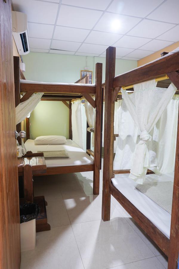 Zleep63 Hostel Bangkok Exterior photo